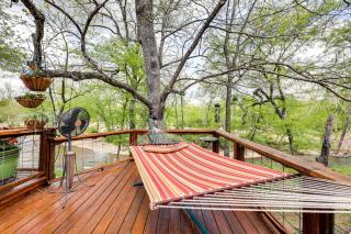 Spacious Riverfront Cabin Near Local Attractions! - Glenwood - 8