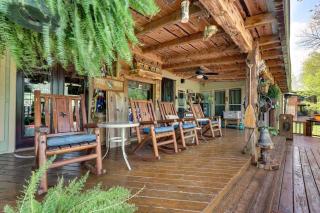 Spacious Riverfront Cabin Near Local Attractions! - Glenwood - 9