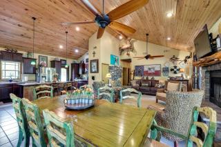 Spacious Riverfront Cabin Near Local Attractions! - Glenwood - 3