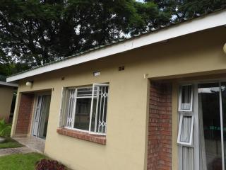 2 bedroomed apartment with en-suite and kitchenette - 2065 - 2