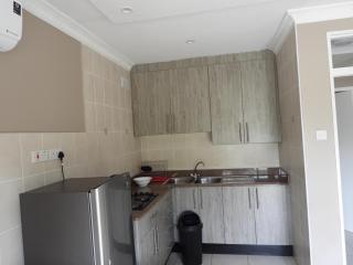 2 Bed Apt with en-suite and kitchenette - 2066 - 2