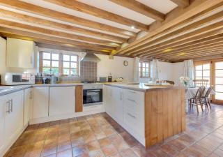 Iden Green Farm Stables - Benenden - 4