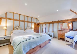 Iden Green Farm Stables - Benenden - 5