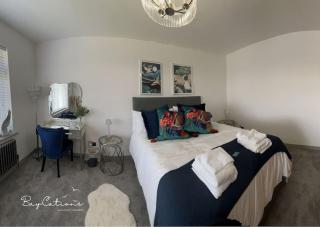 Stylish Brixham home, sleeps 7, parking & garden - Brixham - 8