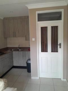 2 bedroomed apartment with en-suite and kitchenette - 2068 - Harare - 2