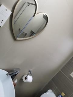 Posh 3 bedroomed guesthouse in Hillside with pool - 2039 - 3