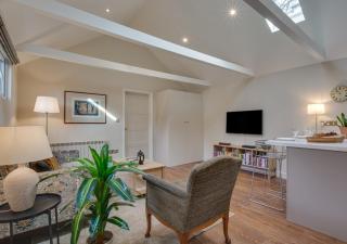 The Garden Cottage - Nutley - 2