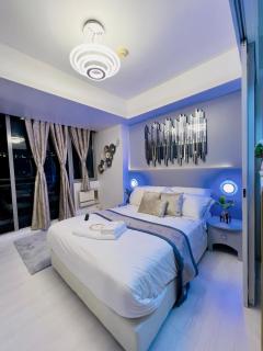 Azure Urban Resort Residences - The Paris Hilton Beach Club - Manila - 1
