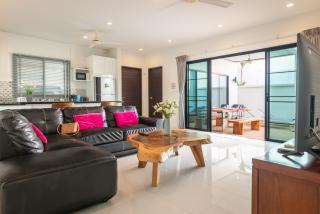 Thai-Themed 3br Boutique Villa by Intira Villas - 7