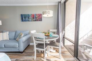 Completely Renovated Double Queen Direct Oceanfront Suite - Ocean Reef 1503 Sleeps 4! - Myrtle Beach - 8