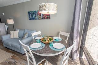 Completely Renovated Double Queen Direct Oceanfront Suite - Ocean Reef 1503 Sleeps 4! - Myrtle Beach - 9