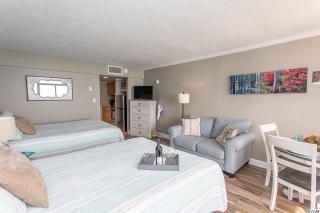 Completely Renovated Double Queen Direct Oceanfront Suite - Ocean Reef 1503 Sleeps 4! - Myrtle Beach - 7