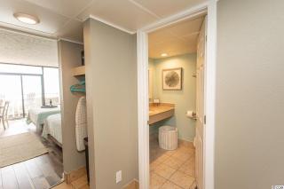 Completely Renovated Double Queen Direct Oceanfront Suite - Ocean Reef 1503 Sleeps 4! - Myrtle Beach - 3