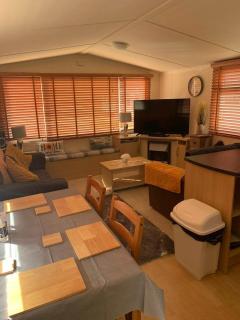 3 bed deluxe Golden Palm ML47 sleeps 6 - Chapel Saint Leonards - 9