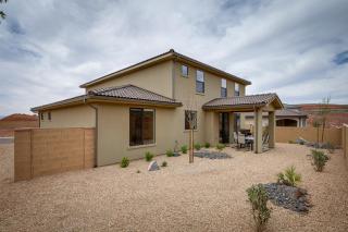 Sleek and Modern Home Rental Near Red Cliffs! - Washington - 8