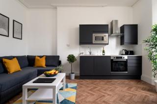 Near beach, Torquay Heights Modern Apartments, pet friendly - 0