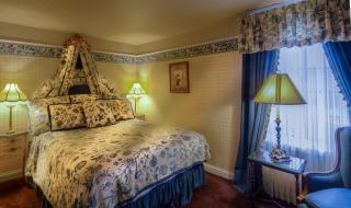 Red Coach Inn - Niagara Falls - 4