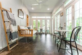 Ella and Jacob Loose at Southmoreland on the Plaza - 6