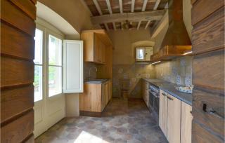 5 Bedroom Gorgeous Home In Arezzo - 7