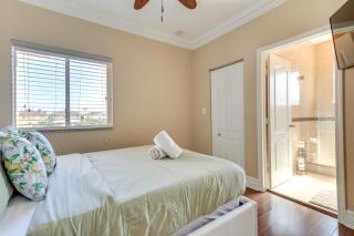 Spacious Miami Retreat with Grill, Pool and Dock! - 3