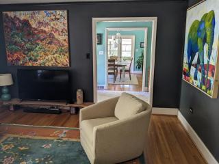 Art Lover's Retreat - Stunning 2br - Durham - 0