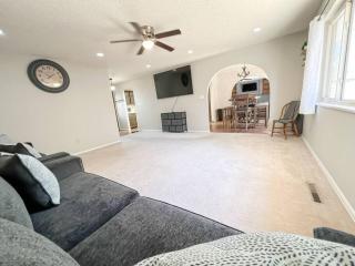4 King beds/6Bdrm & 3Ba/Your Ideal Family Getaway - 6