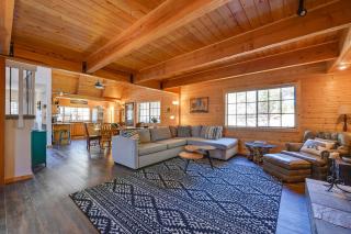 A-Frame Munds Park Retreat 35 Miles to Snowbowl - 6