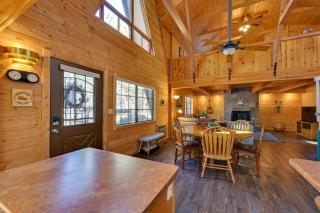 A-Frame Munds Park Retreat 35 Miles to Snowbowl - 5