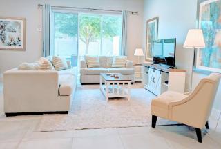 5 Suites DREAM House 5 min to Disney - 7