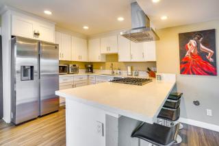Newport Beach Vacation Rental Steps to Shore! - Newport Beach - 2