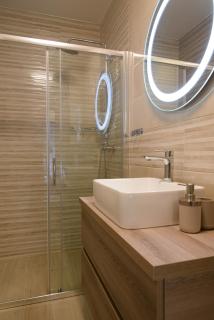 Villa Barbara & Zoran with heated swimming pool - Seget Vranjica - 8