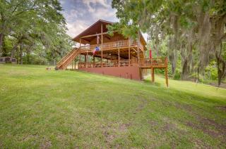Waterfront Huntsville Home w/ Private Dock & Spa - 0