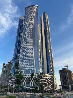 Enjoy Hollywoods life style - Dubai - 6