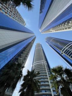 Enjoy Hollywoods life style - Dubai - 4