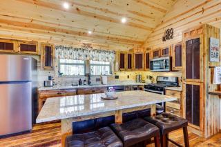 Mountain View and Fire Pit Updated Murphy Cabin! - Murphy - 5