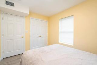 Gorgeous Waterfront 2 Bedroom 1 Bath Modern Home. - 1