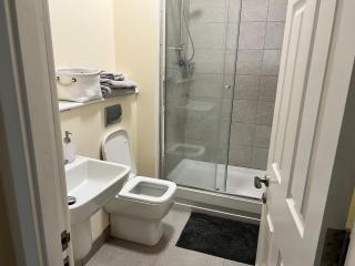 Two Bed Town Apartment - Rotherham - 7