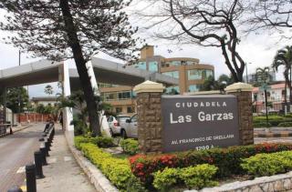Suite Ejecutiva junto al San Marino Shoping - Guayaquil - 4