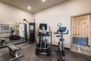 Best Western Plus Kentwood Lodge - 7