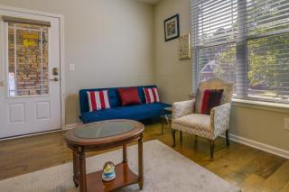 Sunny Apex Vacation Rental with Pool Access! - Apex - 6