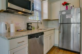 Sunny Apex Vacation Rental with Pool Access! - Apex - 1