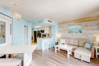 Roxanne Towers 303 - 9