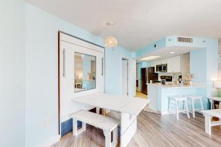 Roxanne Towers 303 - 5