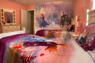 DISNEY VILLA Game rm, free heated Pool, Spa, Lazy rvr, BBQ, themed bedrooms - 5