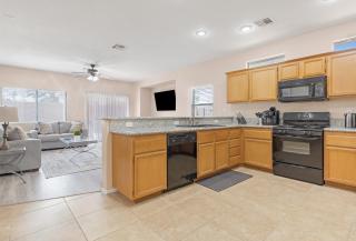 Beautiful Spacious Single Story Vegas Home - 3