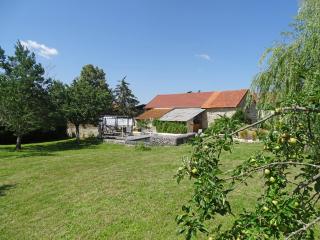 Gîte cosy avec spa, grand jardin, proche de la rivière Sioule - idéal pour famille et relaxation - FR-1-489-342 - Saint-Bonnet-de-Rochefort - 3