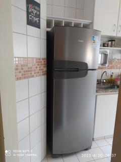RPT 01, AR Split, ventilador na sala, Filtro de agua gelada, Airfryer, 2 Secadores de cabelo, Internet, TV Smart 43", e 32" Garagem coberta, Box QUEEM novo - 1