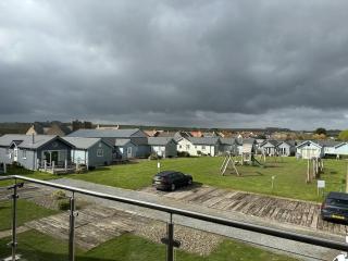 Echo Beach - Sleeps 12 - Part of the The Bay Filey Holiday Village with pool, gym and direct beach access, pub, restaurant, tennis and meadows walks - 8