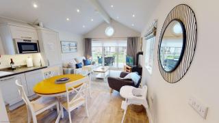 Bay Breeze - Part of the The Bay Filey Holiday Village with pool, gym and direct beach access, pub, restaurant, tennis and meadows walks - 6