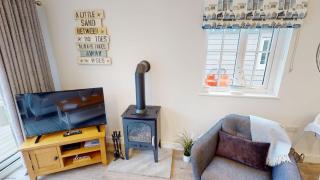 Bay Breeze - Part of the The Bay Filey Holiday Village with pool, gym and direct beach access, pub, restaurant, tennis and meadows walks - 5